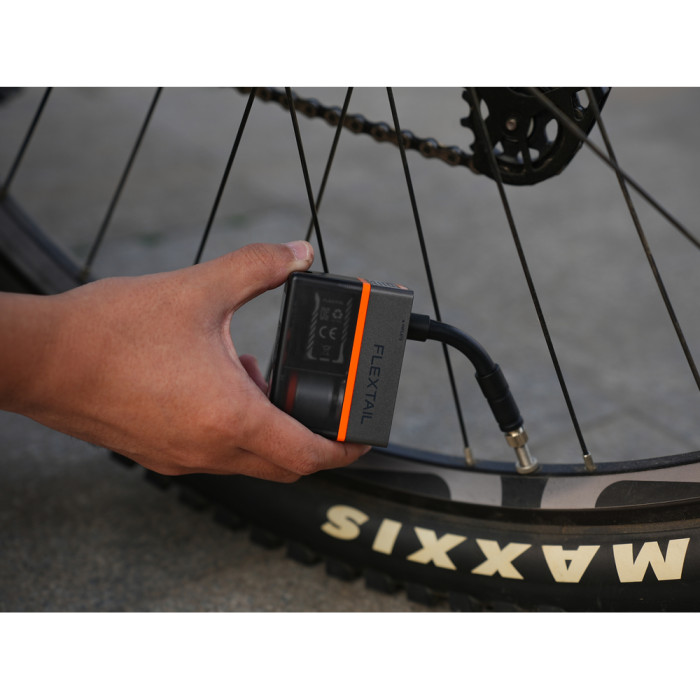 Велосипедний міні насос-задня фара Flextail Tiny Tire Pump ACS, чорний 