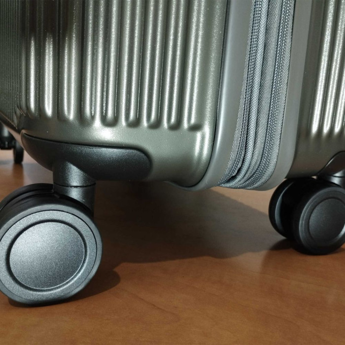 Валіза Swissbrand Hazel (M) Charcoal (SWB_LHHAZ174M) 