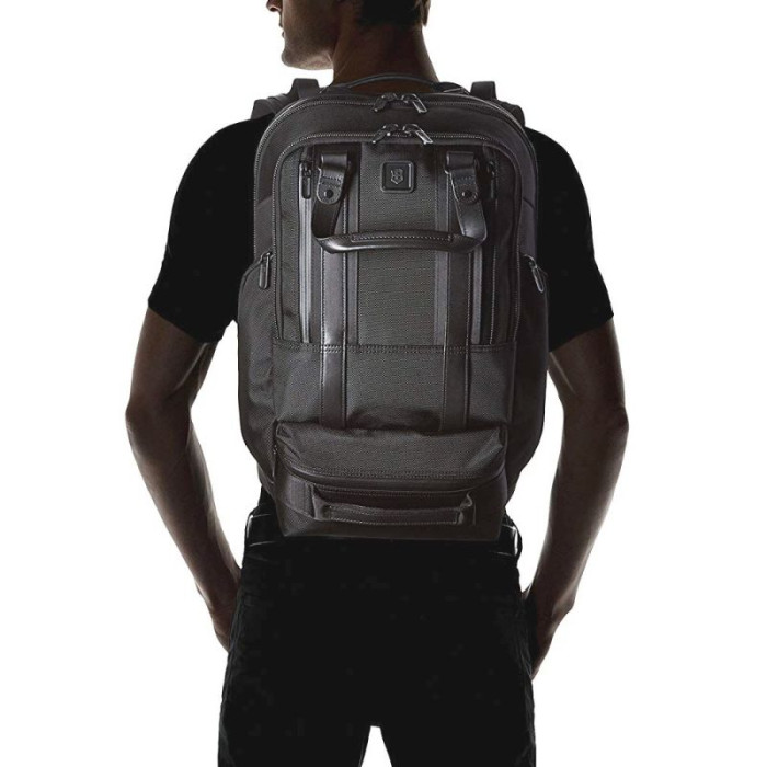 Городской рюкзак Victorinox Travel Lexicon Professional/Black Bellevue 17' 30 л (Vt601116) 