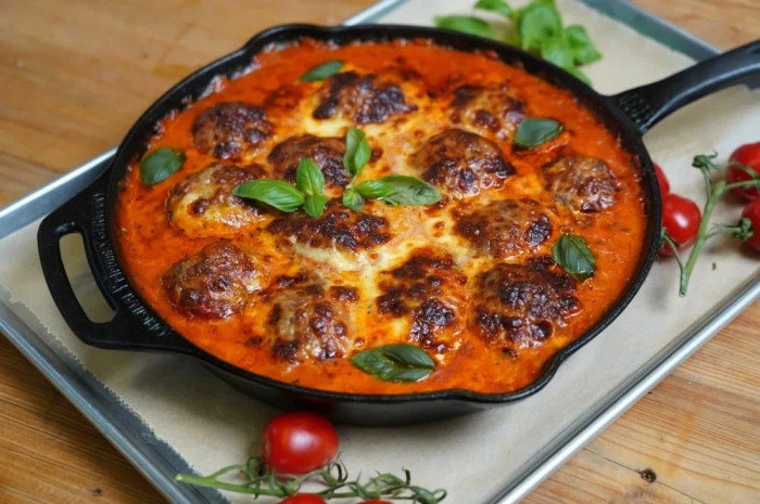 Сковорода чавунна Petromax Fire Skillet fp25 з довгою ручкою 