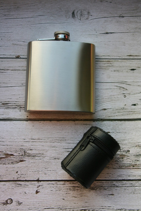 Подарунковий набір 6 предметів: фляга, 4 чарки, чохол, Outdoor BergHOFF (8500223) 