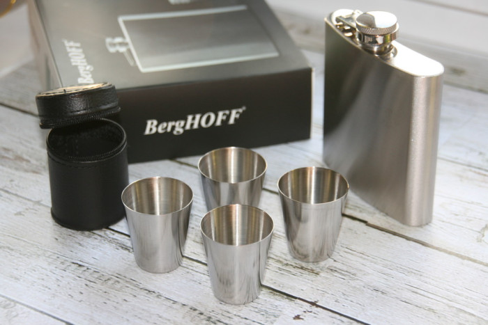 Подарунковий набір 6 предметів: фляга, 4 чарки, чохол, Outdoor BergHOFF (8500223) 