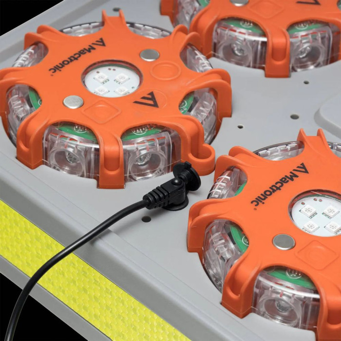 Комплект ліхтарів професійних Mactronic X-Flare (30 Lm) Red/Blue/Amber Recharg 12v/220V Magnetic (PS 