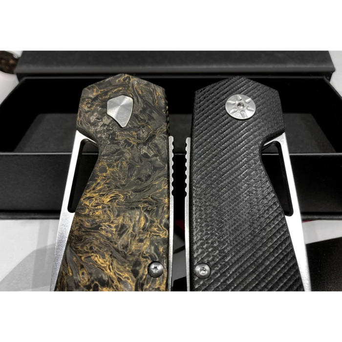 Ніж Maserin W2, M390, fat carbon, синій 