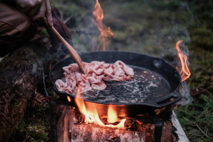 Сковорода чавунна Petromax Fire Skillet fp40 з довгою ручкою 