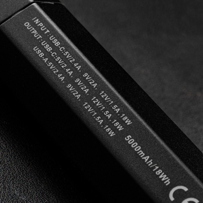 Ліхтар ручний Fenix E-CP чорний 