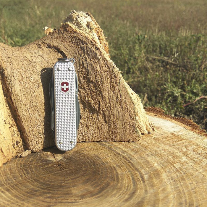 Ніж Victorinox Minichamp 0.6381.26 