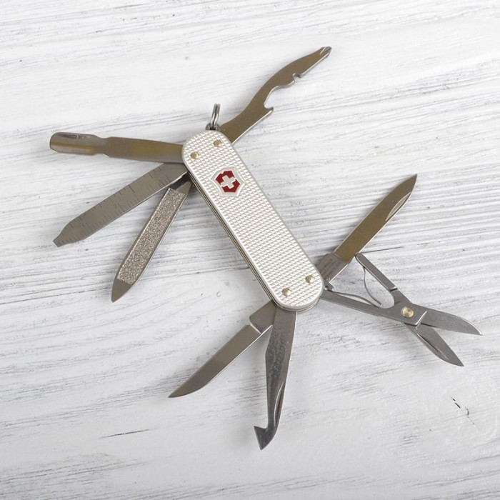 Ніж Victorinox Minichamp 0.6381.26 