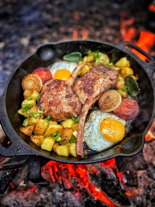 Сковорода чавунна Petromax Fire Skillet fp35h з ручками-петлями 