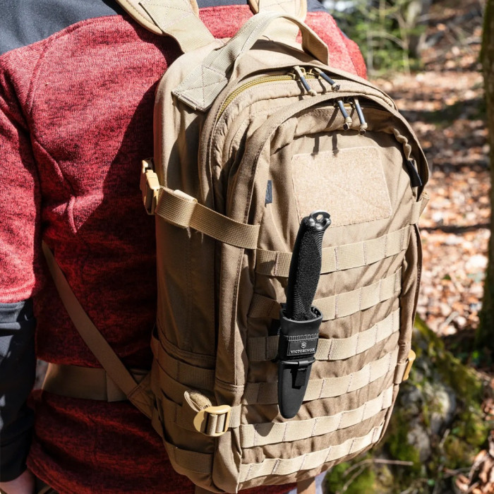 Ніж Victorinox Venture 3.0902 