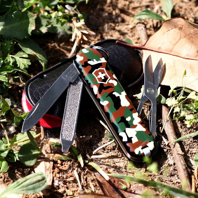 Ніж Victorinox Сlassic-SD 0.6223.94 