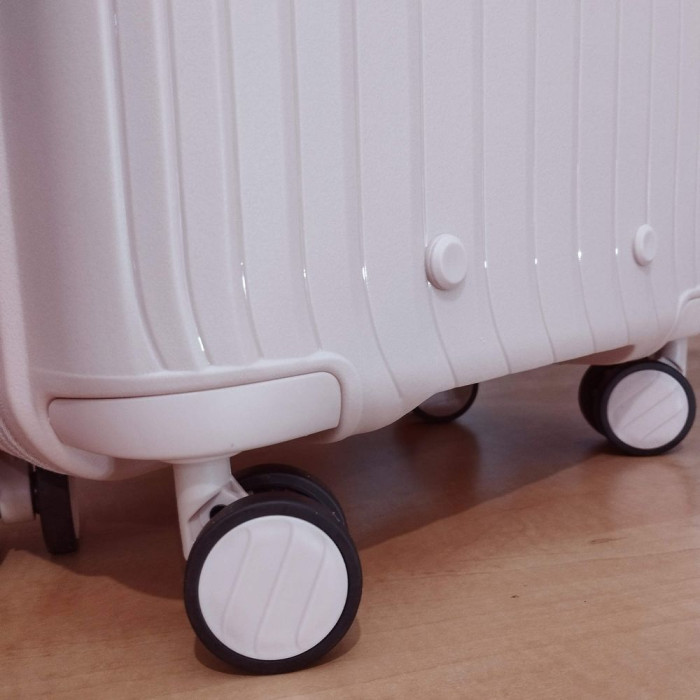 Валіза Swissbrand Narberth (M) Light Pink (SWB_LHNAR008M) 