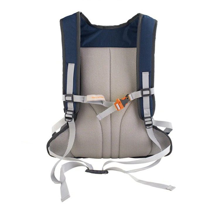 Велорюкзак з чохлом для шолома Naturehike 15 л sky blue NH15C001-B, блакитний 