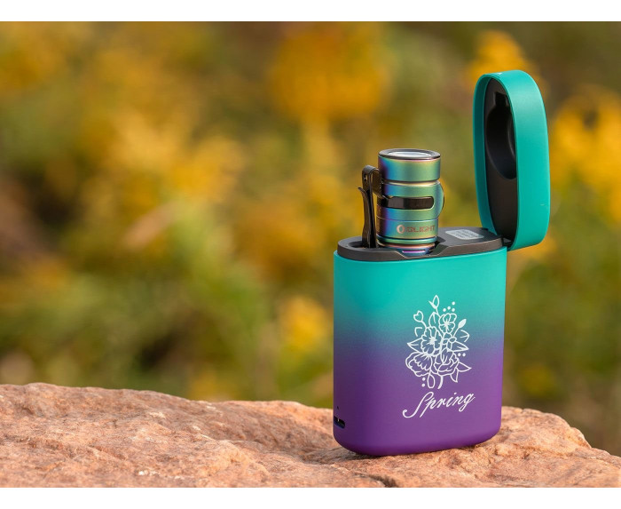 Ліхтар Olight Baton 3 Premium Edition Spring 