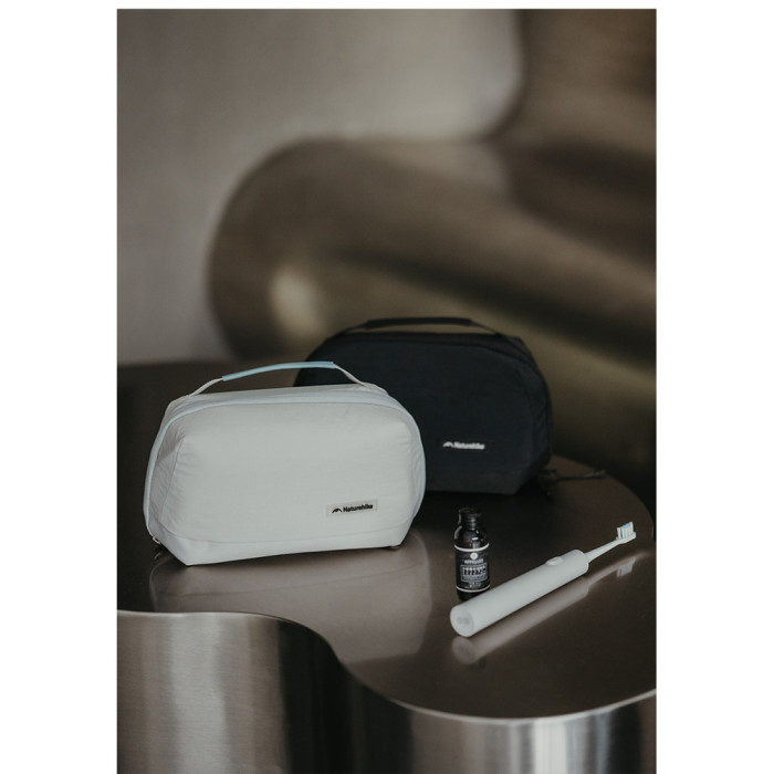 Косметичка Naturehike CNK2450XB019, чорна 