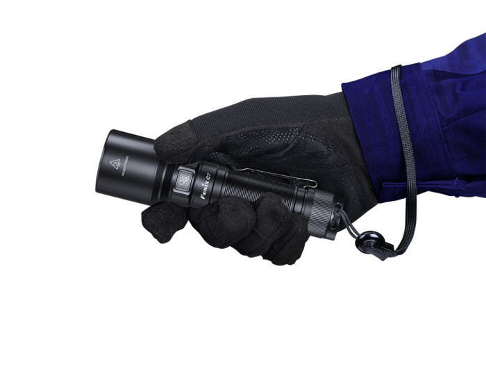 Ліхтар ручний Fenix C7 (пошкоджена упаковка, вм'ятини, відсутній чохол) 