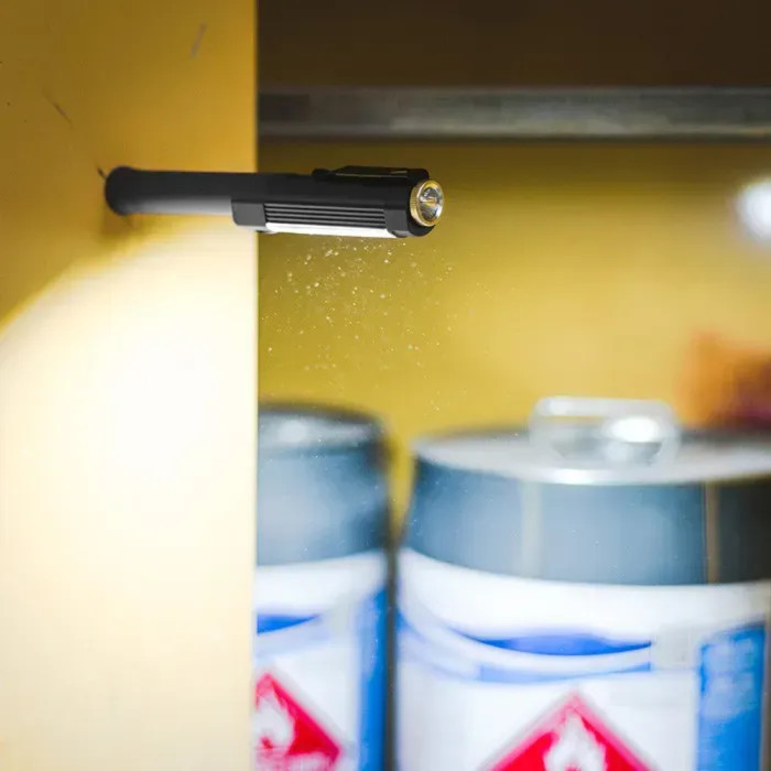 Ліхтар ручний Nebo Big Larry 2 500 люмен (NB NEB-6737-G) 