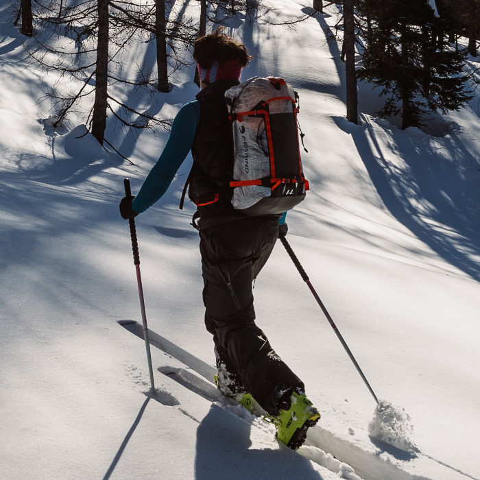 Рюкзак туристичний Ferrino Instinct 30 + 5 White 