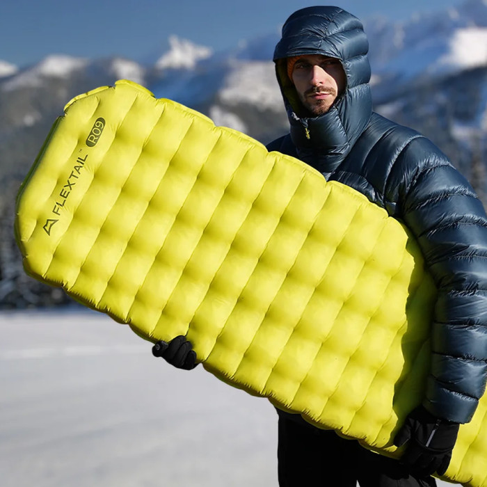 Матрац самонадувний Flextail Tiny Slleeping Pad R09 AVS Mummy, розмір L (196 х 65 х 9 см), зелений