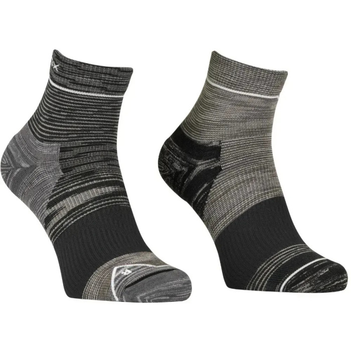 Шкарпетки чоловічі Ortovox ALPINE QUARTER SOCKS M black raven - 42-44 - чорний/сірий 