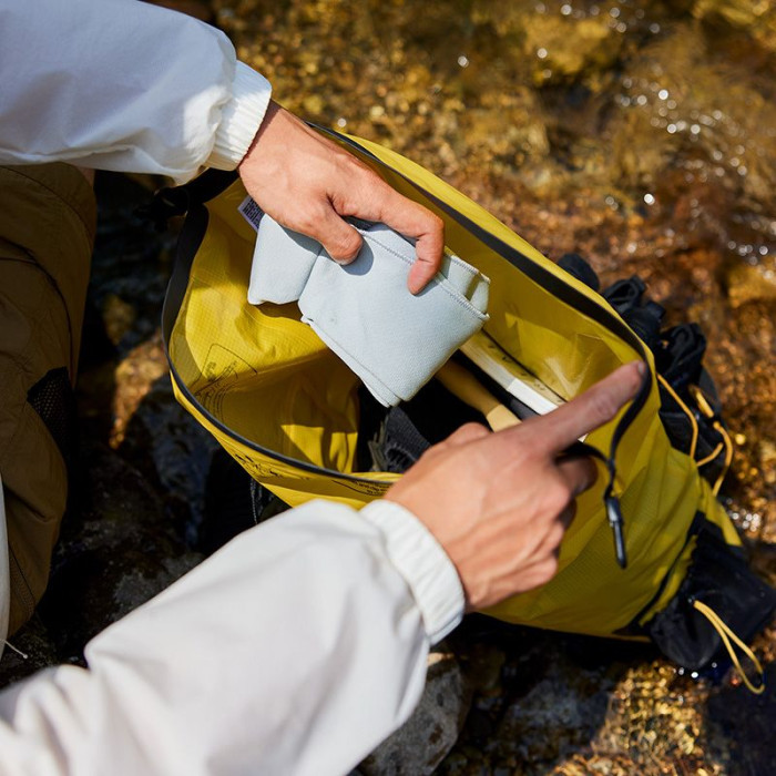 Рюкзак водонепроникний Naturehike CNH22BB003, 25 л, жовтий 