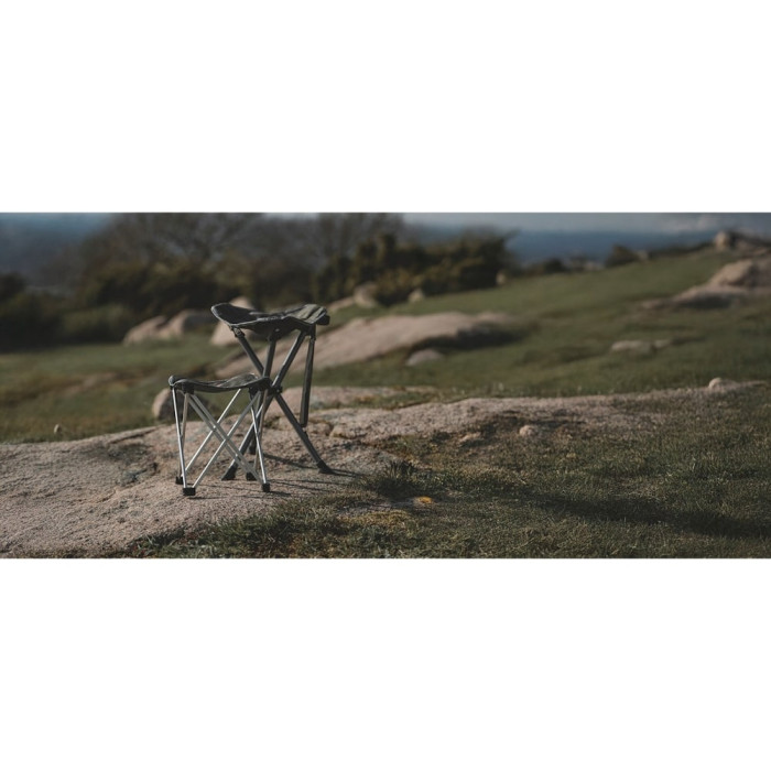 Стілець EASY CAMP Elm Stool 
