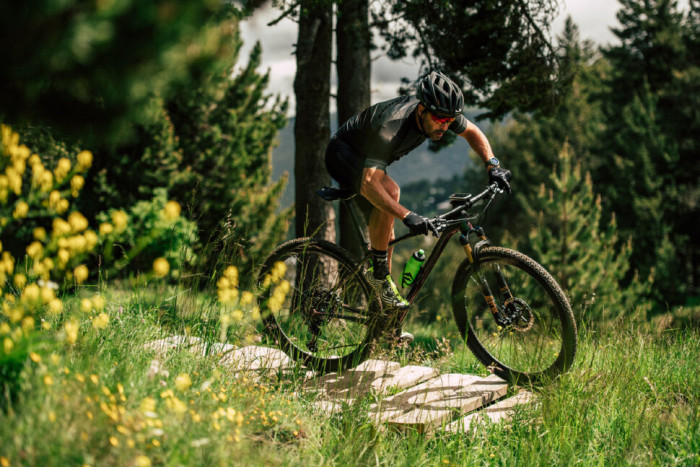 Велосипед Merida 2021 big.nine 5000 л (19) глянцевий перлинно-білий /матово-чорний 