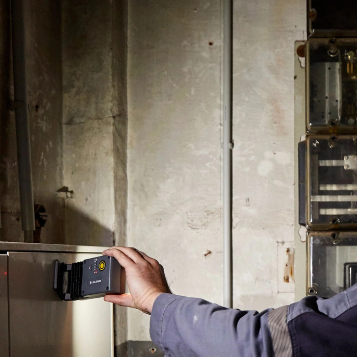 Ліхтар-прожектор LedLenser IF3R 