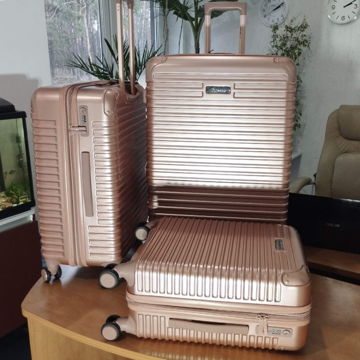 Валіза Swissbrand Rome (S) Rose Gold (SWB_LHROM003S) 