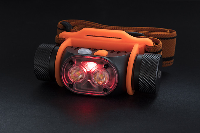 Налобний ліхтар яскравий промінь YLP PANDA 2M CRI 