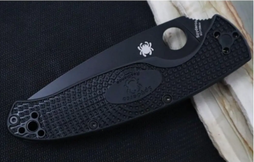 Ніж Spyderco Resilience-чорний-FRN, напівсеррейтор 