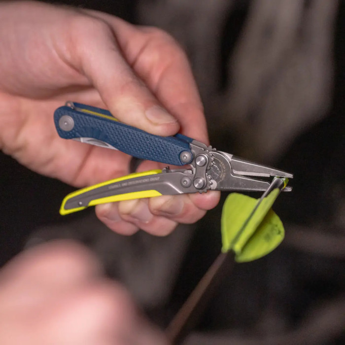 Мультитул SOG Aegis MT, Indigo/Acid (SOG 29-41-01-41) 