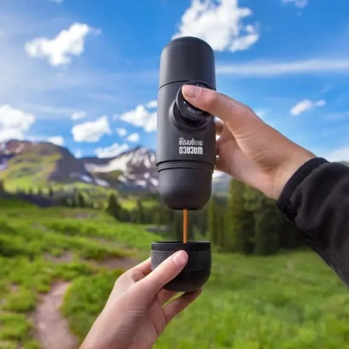 Портативна еспресо-кавоварка Wacaco Minipresso GR, механічна, для меленої кави 