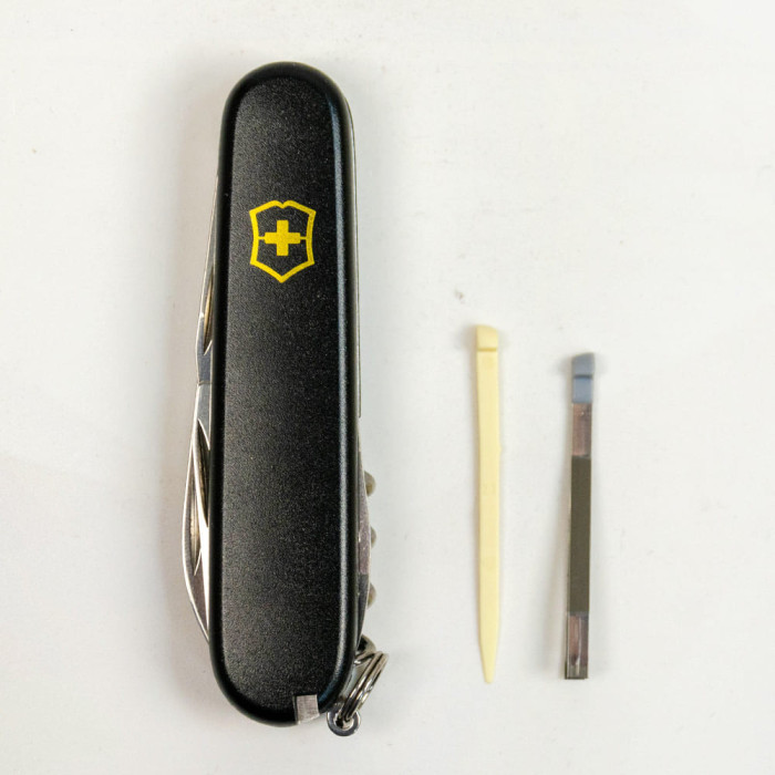 Складаний ніж Victorinox SPARTAN MAT чорний матовий лак з жовт.лого 