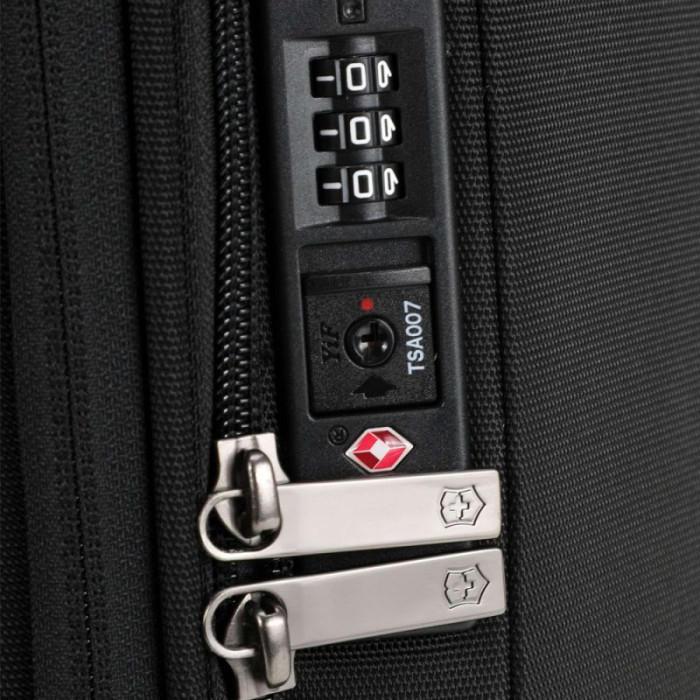 Чемодан на 4 колесах Victorinox Connex Ss/Black S Global 28 л (Vt605647) 
