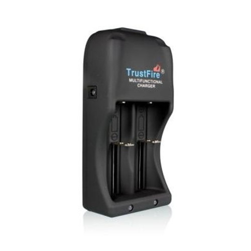 Зарядний пристрій TrustFire TR-006 
