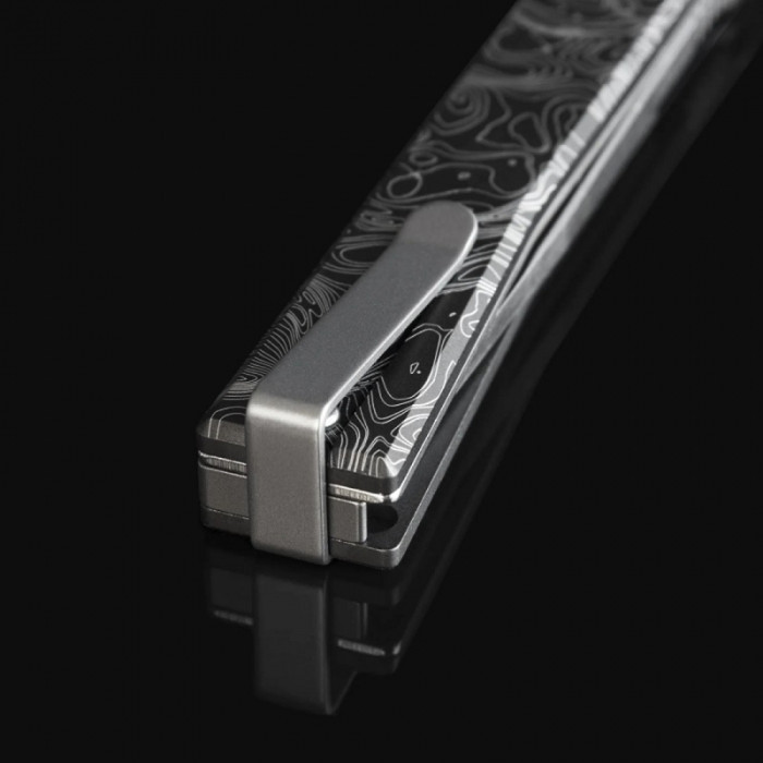 Ніж Ocaso Solstice, Engraved titanium, Topo Pattern, Satin 