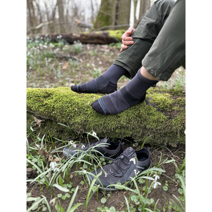 Шкарпетки водонепроникні Dexshell Running Lite 2.0 Socks, сірі, розмір L (43-46) 