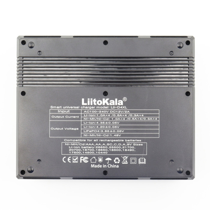 Універсальний зарядний пристрій LiitoKala Lii-D4XL EU на 4 канали + автомобільний кабель