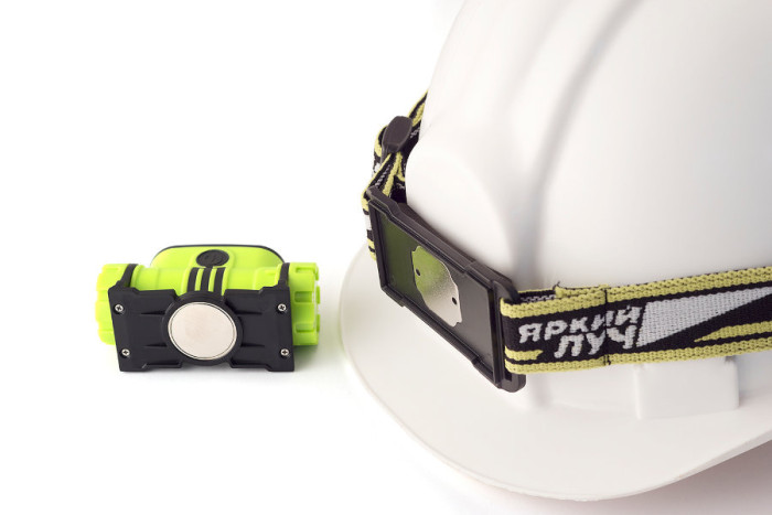 Налобний ліхтар яскравий промінь LH - 190м COBRA М 