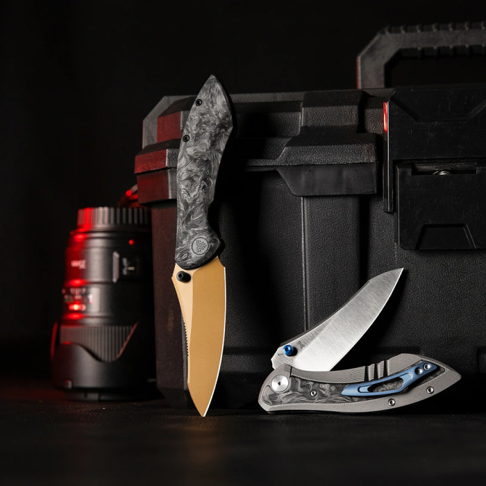 Ніж Trivisa Rhino-RG, M390, Карбон, Золотий/Чорний (JM08-RG-M)