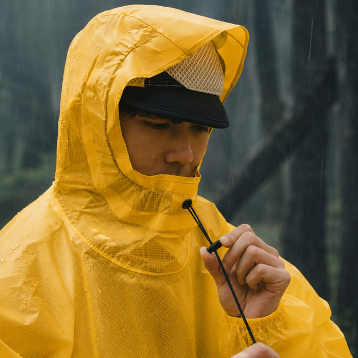 Дощовик-пончо легкий з рукавами Naturehike CNK2620FS011, L, жовтий