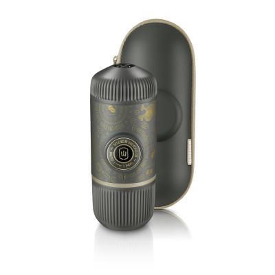 Портативна еспресо-кавоварка Wacaco Nanopresso темно-сіра з чохлом
