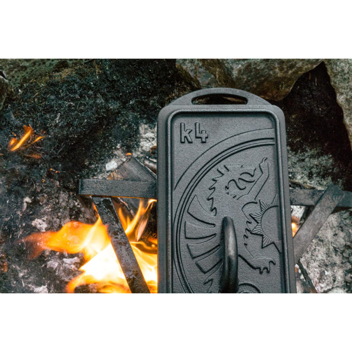 Жарівня чавунна Petromax Loaf Pan with Lid 2,4 л