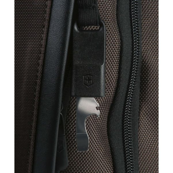 Рюкзак для ноутбука Victorinox Travel Altmont Professional/Dark Earth 22 л (Vt605305) 