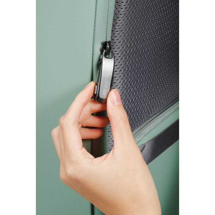 Рюкзак XD Design Bobby Edge зелений 30х17х44 cm 