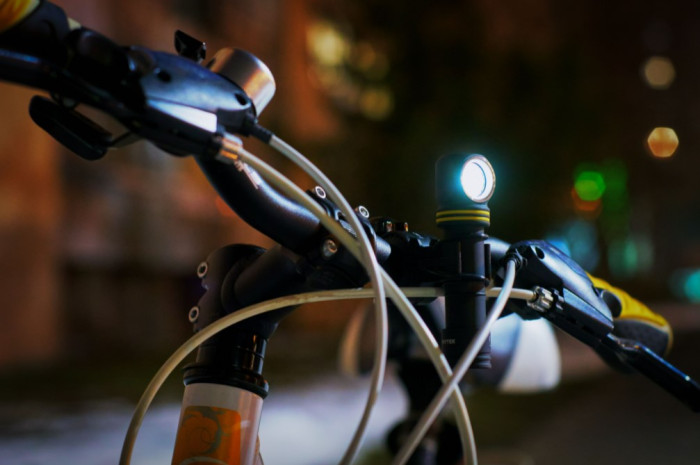 Ліхтар Armytek Elf C2 Micro USB+18650 LH351D White (холодне світло) 