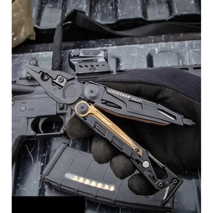 Мультитул Leatherman MUT EOD black, чохол Molle (олива), картонна коробка 