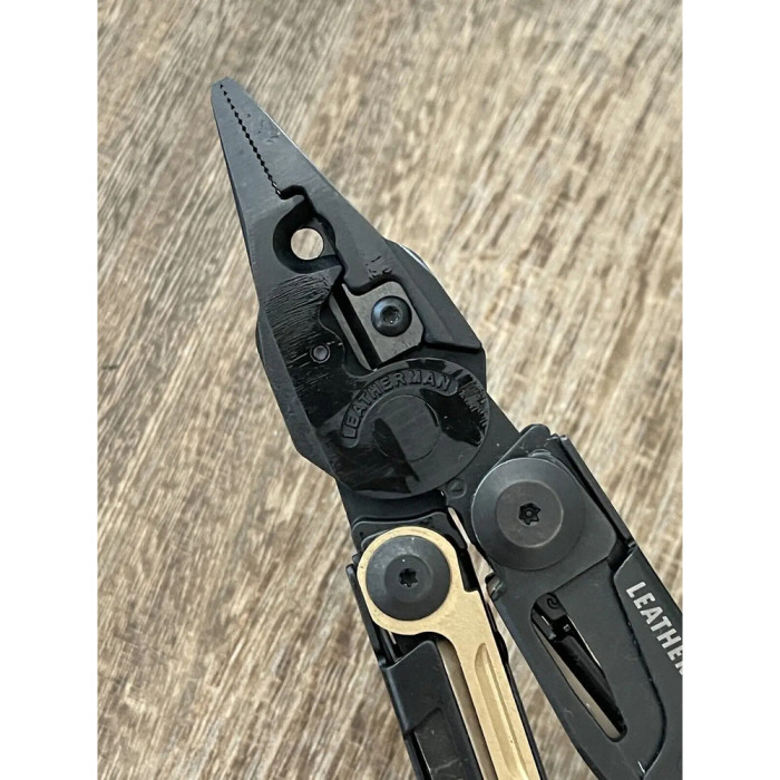 Мультитул Leatherman MUT EOD black, чохол Molle (олива), картонна коробка 