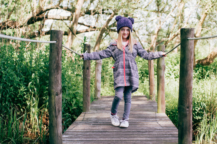 Дитяча водонепроникна шапка DexShell з бубонами DH572, фіолетовий 